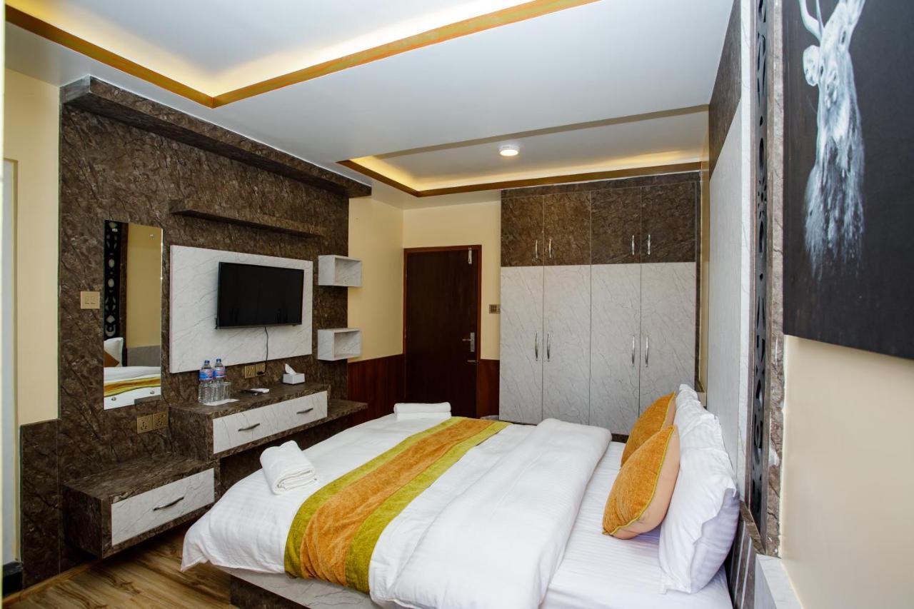 Gauri Shankar Hotel Nagarkot Exterior photo