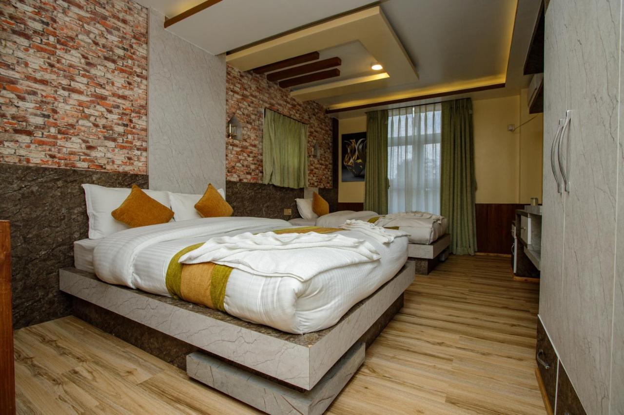 Gauri Shankar Hotel Nagarkot Exterior photo