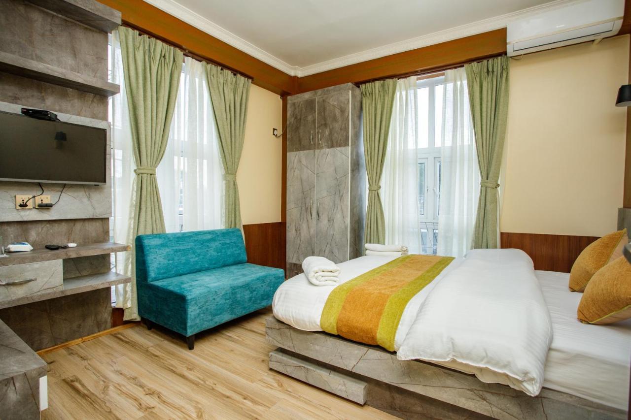 Gauri Shankar Hotel Nagarkot Exterior photo